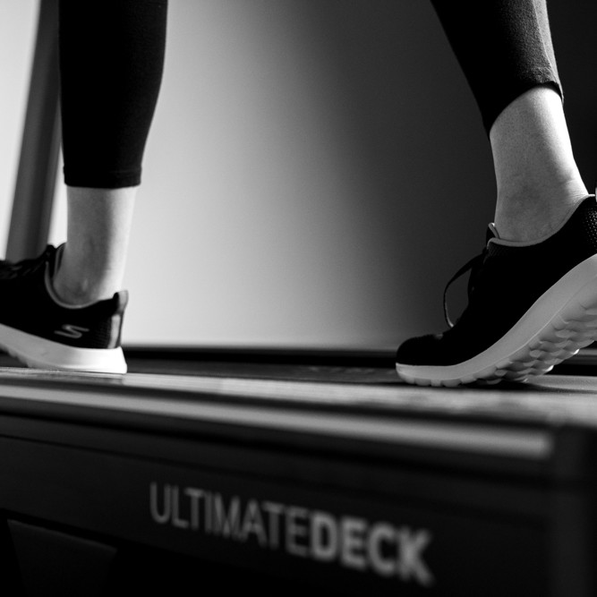 Patient running on the treadmill at Physiofit - Cambridge Physiotherapy and Sports Injury clinic